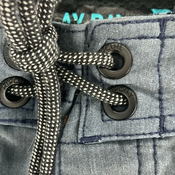 Rip Curl Blue and Red - Board Shorts with Retro Stripes - Lay Days - Size 34 - Picture 3 of 8